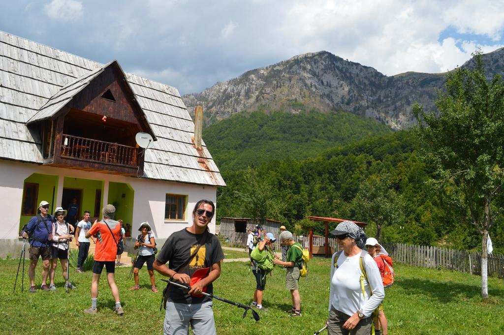 Guesthouse Alpini Lepushe المظهر الخارجي الصورة